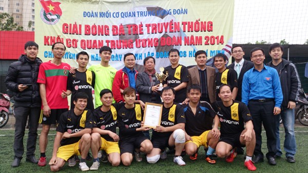 Học viện Thanh thiếu niên Việt Nam giành chức vô địch.